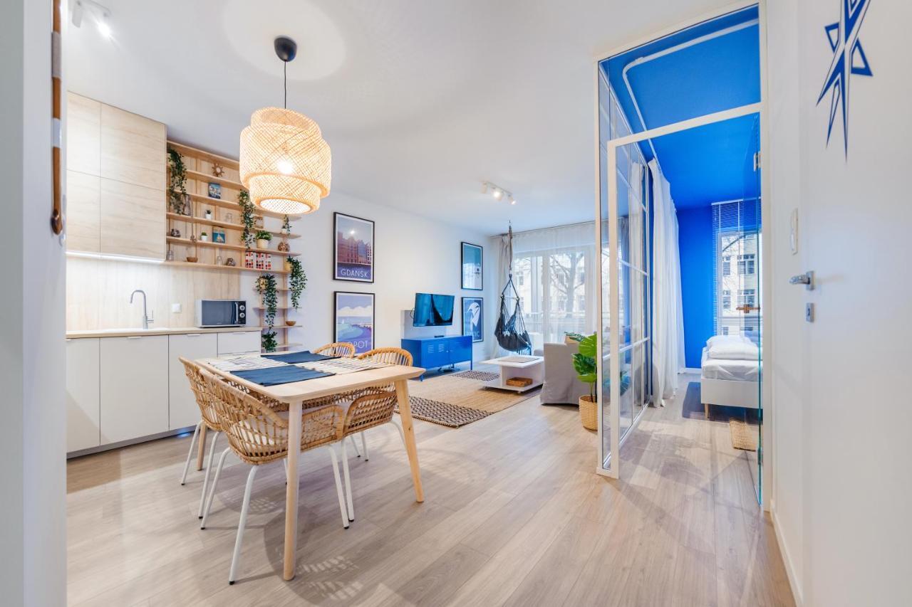 Apartamenty Sun & Snow Riverfront Гданск Екстериор снимка