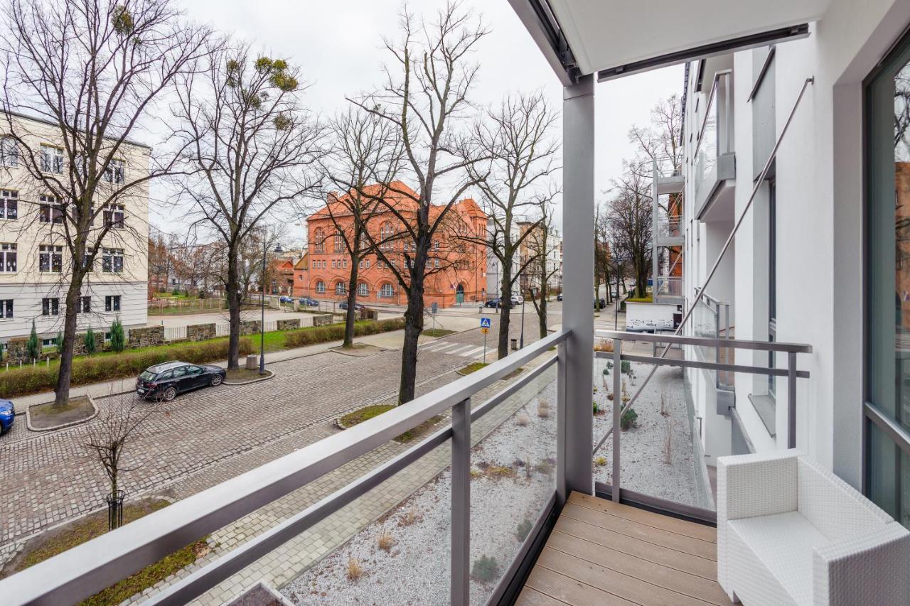 Apartamenty Sun & Snow Riverfront Гданск Екстериор снимка